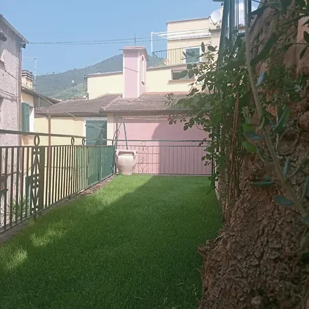 Prázdninový dům Casa L'unicorno Con Giardino Privato *