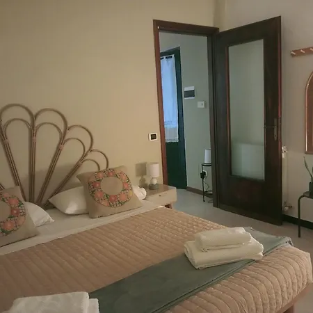 Casa L'unicorno Con Giardino Privato 別荘 レヴァント