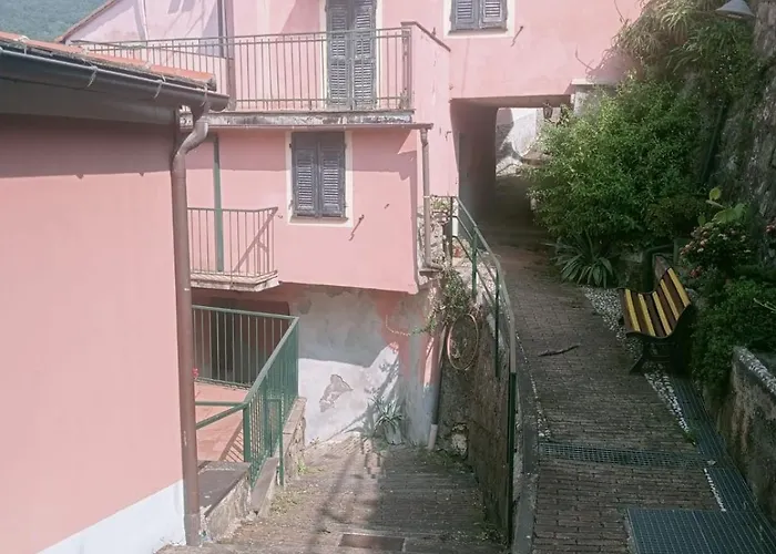 Vakantiehuis Casa L'unicorno Con Giardino Privato Levanto
