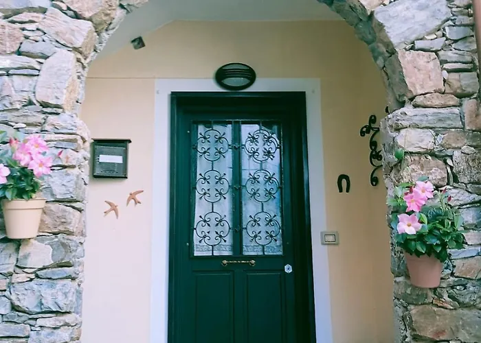 Casa L'unicorno Con Giardino Privato Vakantiehuis *